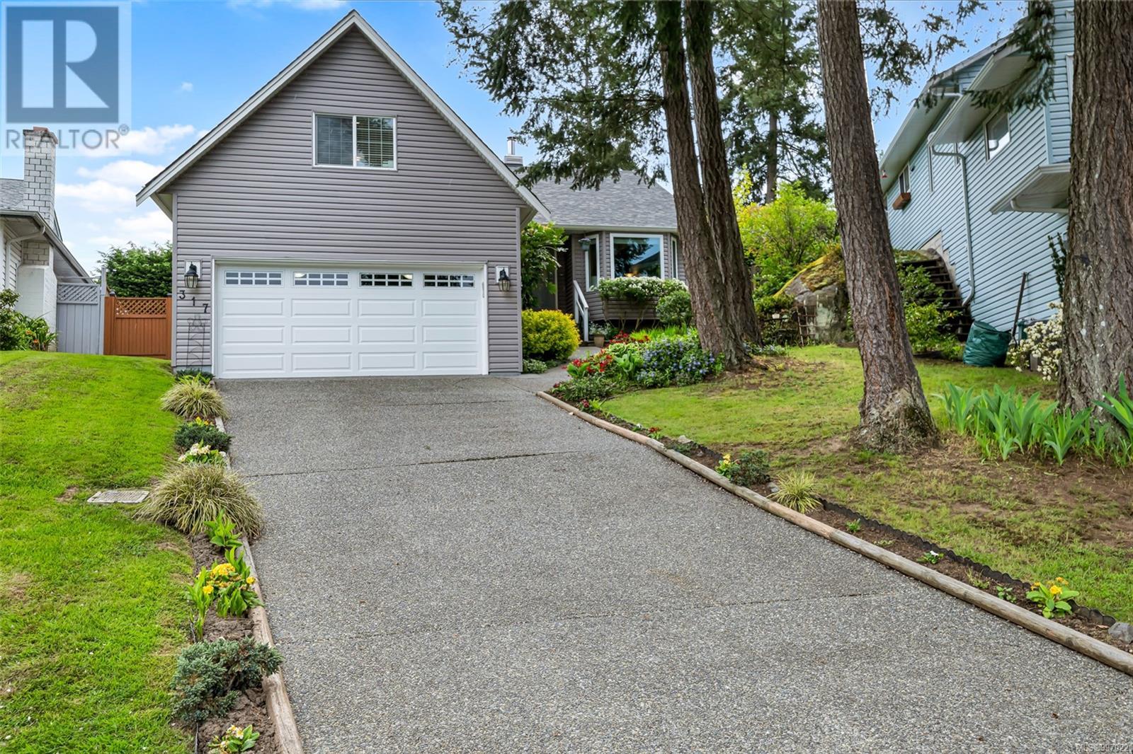 Property at 317 Gull Rd image 1