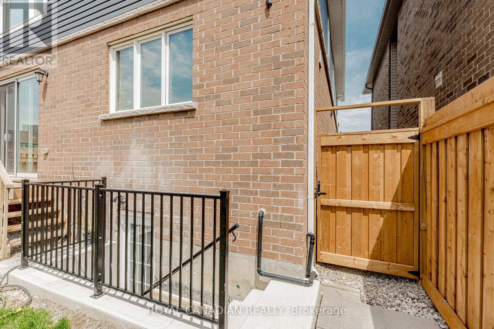 Bsmt - 1342 Kovachik Boulevard, Milton, Ontario  L9E 1W3 - Photo 8 - W12111052