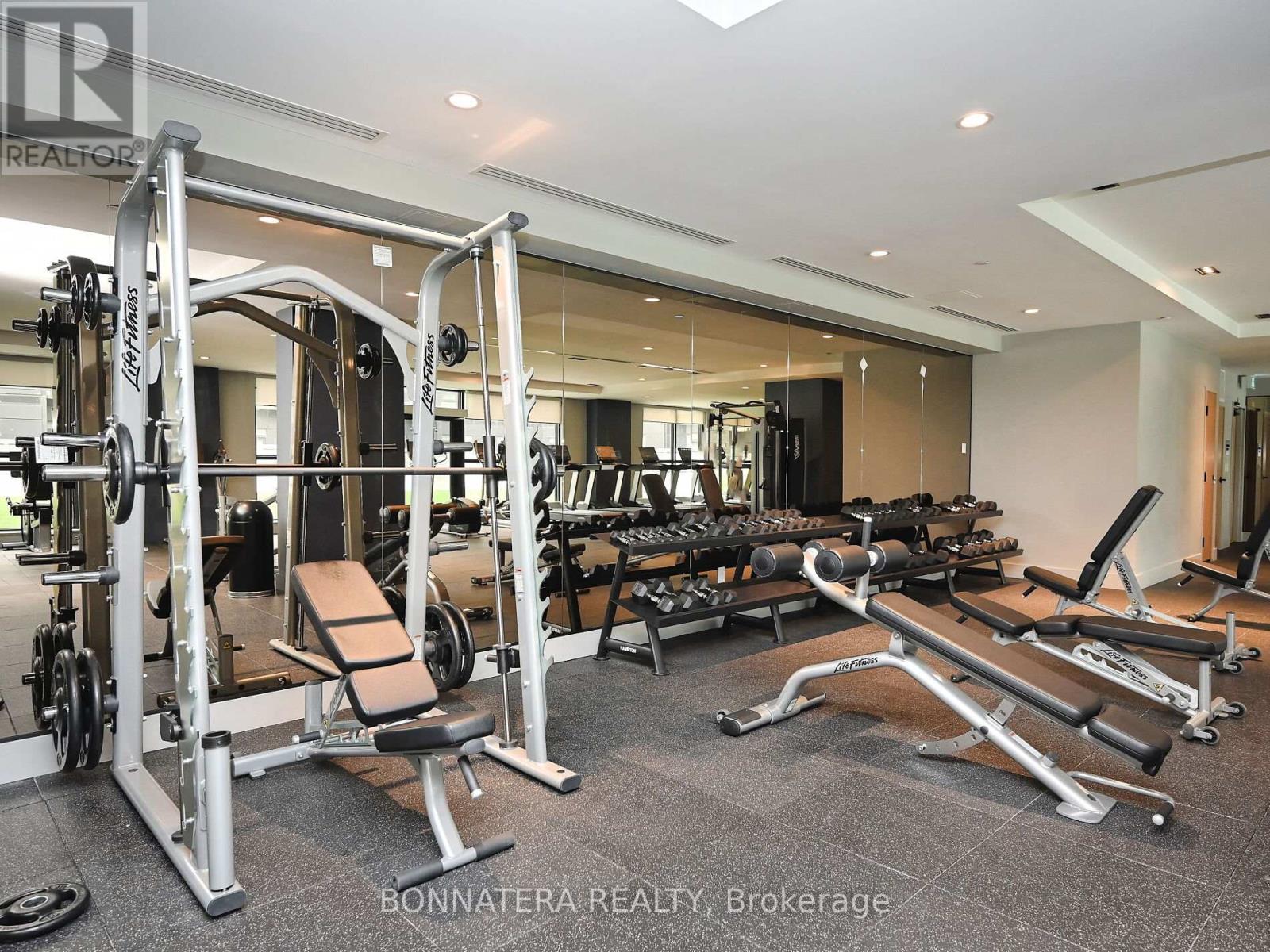 3301 - 430 Square One Drive, Mississauga, Ontario  L5B 0L6 - Photo 39 - W12111157