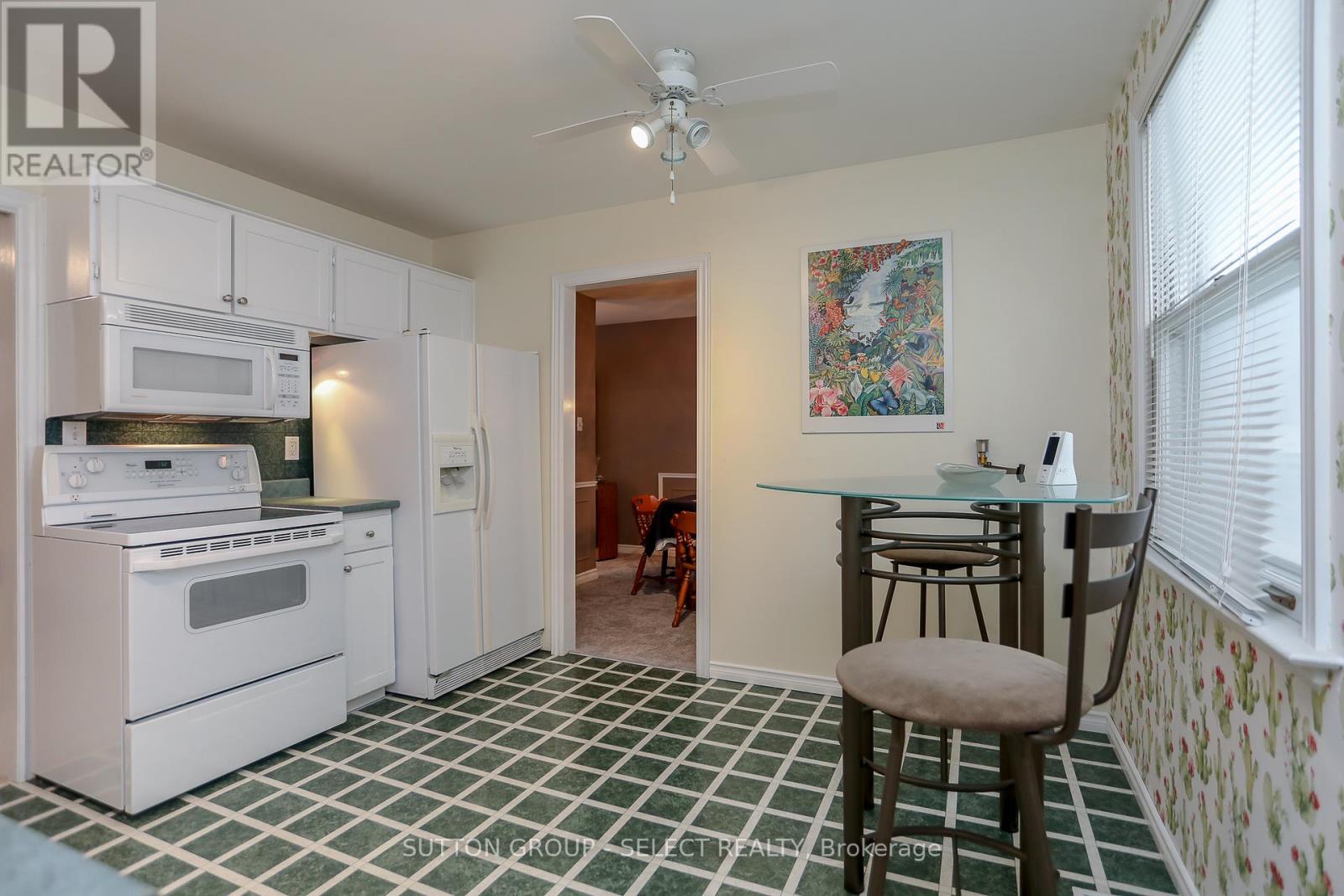 478 Village Green Avenue, London South, Ontario  N6J 1Z3 - Photo 13 - X12112386
