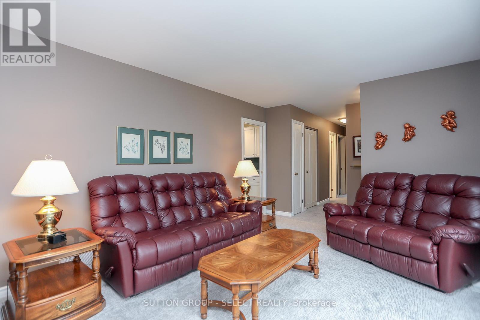 478 Village Green Avenue, London South, Ontario  N6J 1Z3 - Photo 8 - X12112386