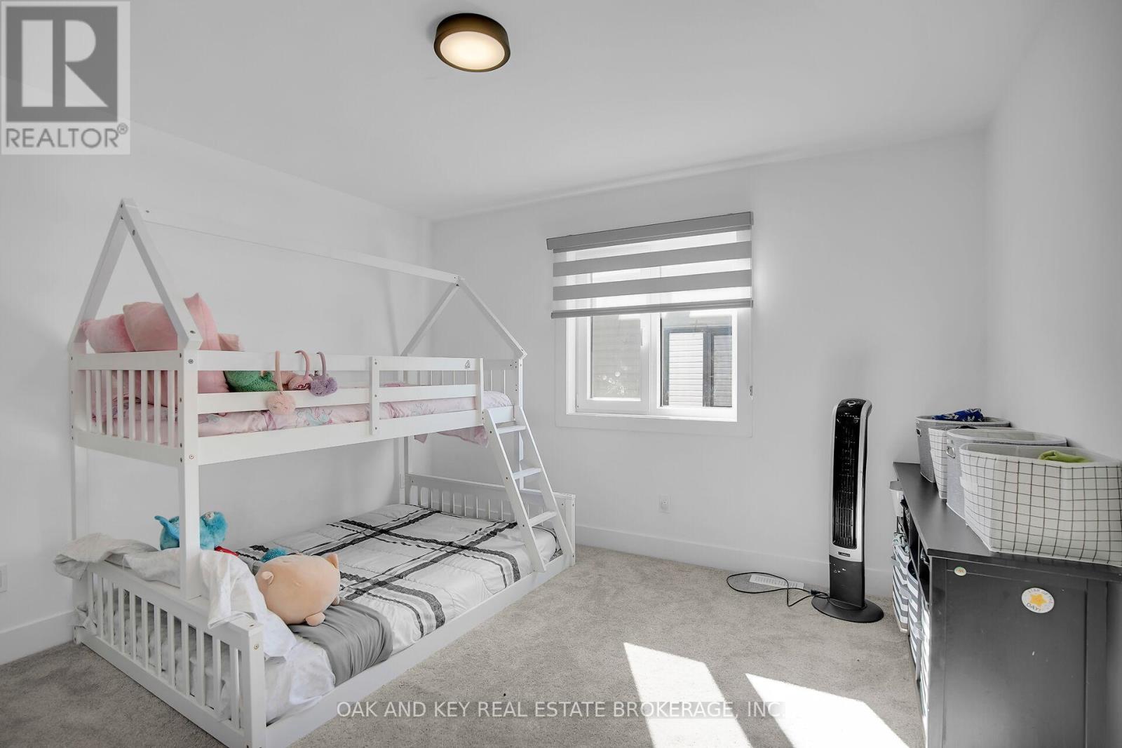25 Alexander Circle, Strathroy Caradoc (Se), Ontario  N7G 0B4 - Photo 19 - X12112452