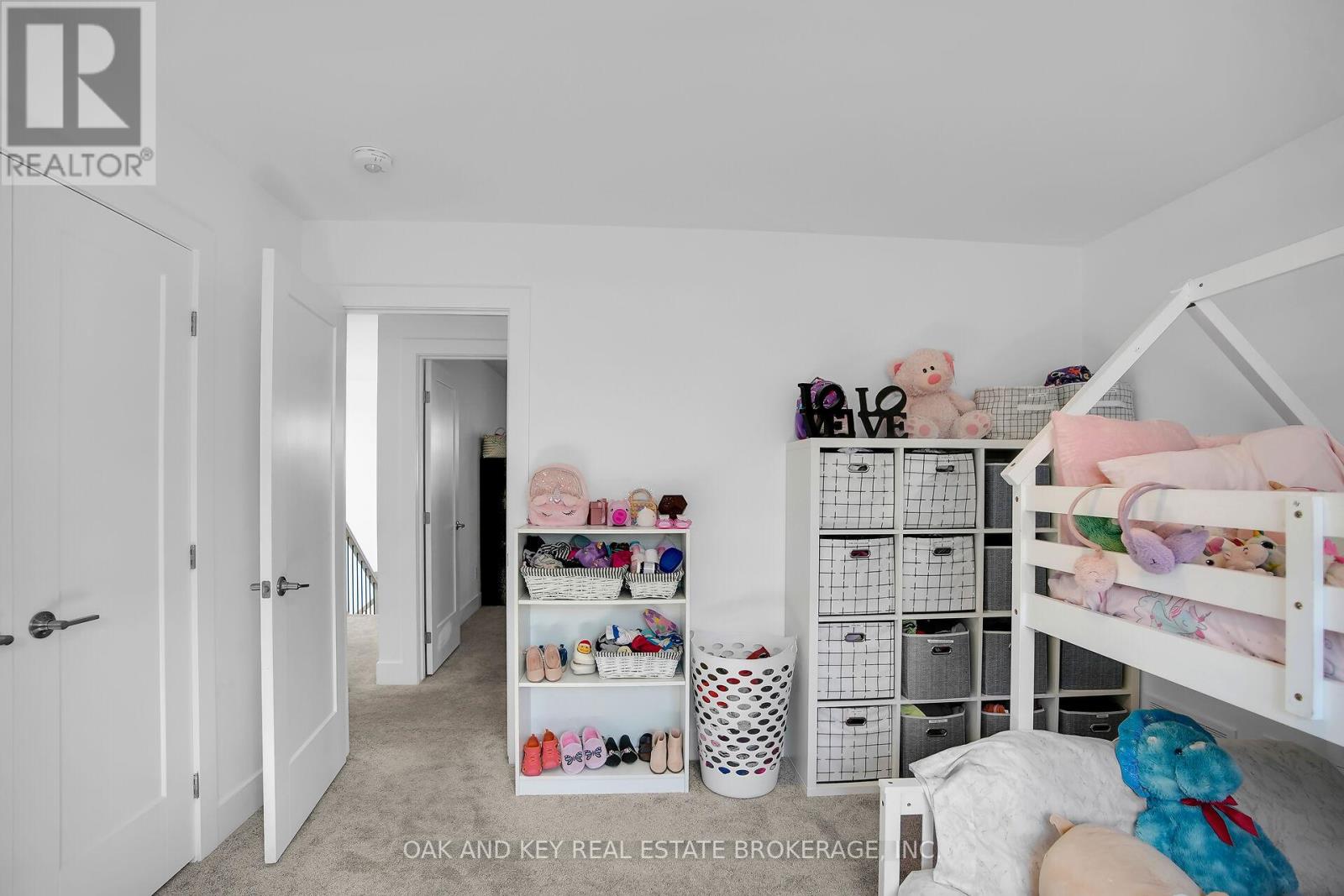 25 Alexander Circle, Strathroy Caradoc (Se), Ontario  N7G 0B4 - Photo 20 - X12112452