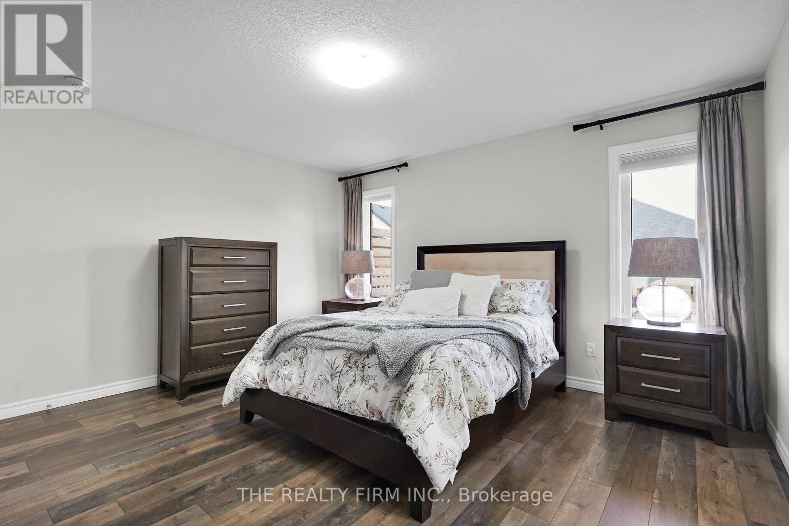 15 Glenwood Street, St. Thomas, Ontario N5R 0G9 - Photo 17 - X12112485