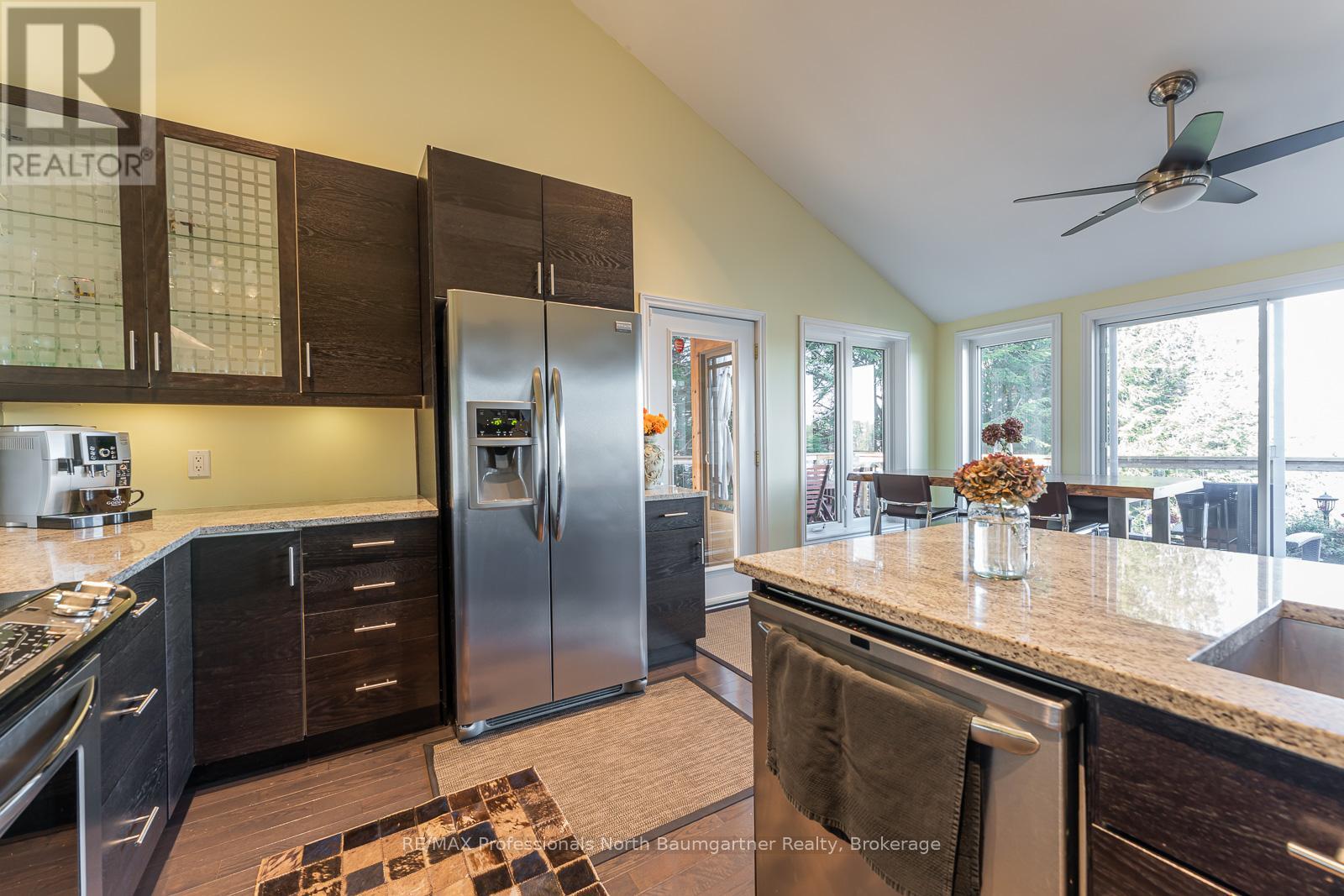 1107 Pine Point Road, Dysart Et Al, Ontario  K0M 1S0 - Photo 16 - X12110017