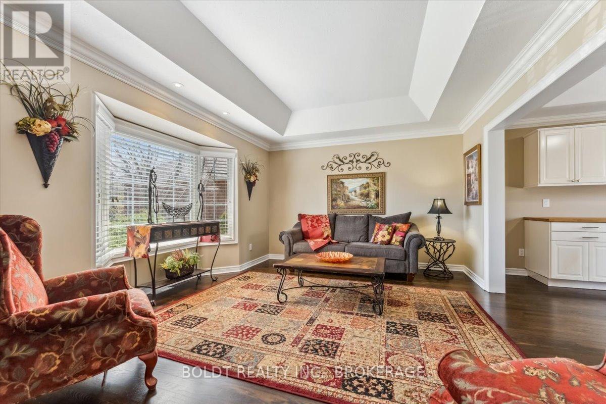 Property at 5 COUNTRYSIDE DRIVE image 5