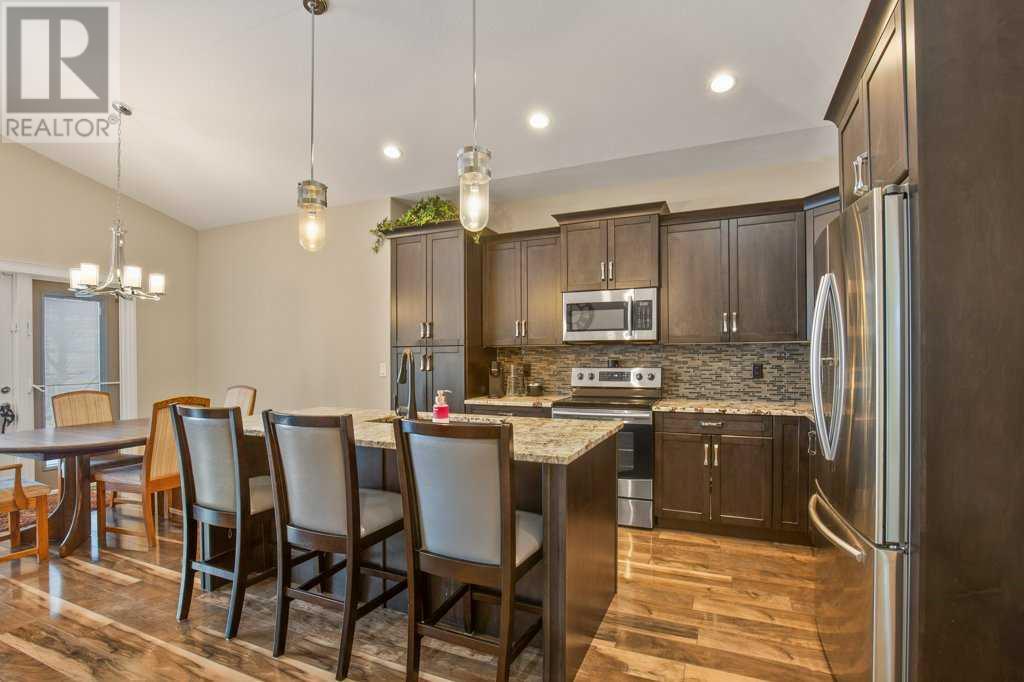 16 Cole Way, Sylvan Lake, Alberta  T4S 0L6 - Photo 7 - A2198312