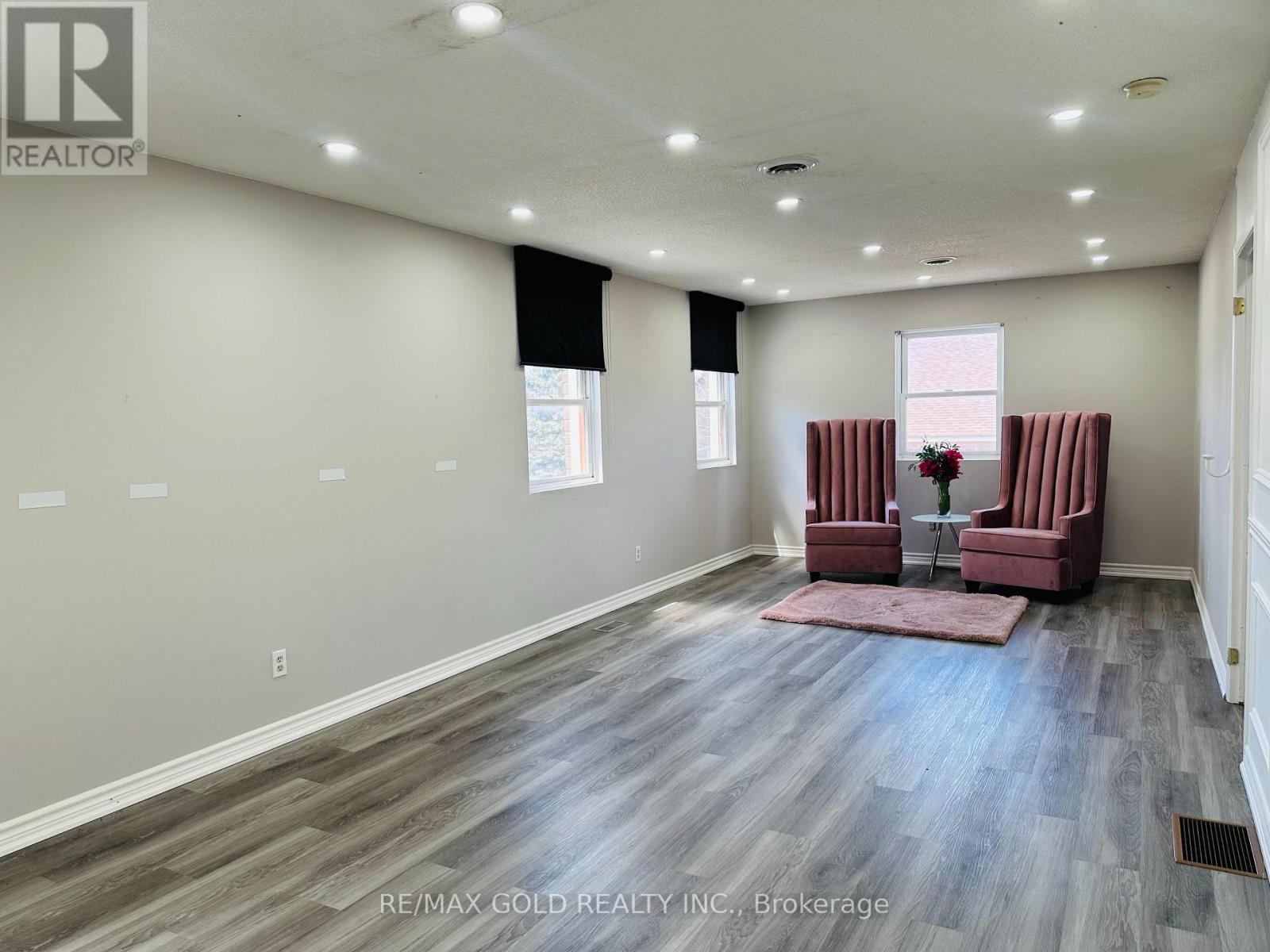 2b - 43 Main Street S, Milton, Ontario  L0P 1B0 - Photo 6 - W12111159