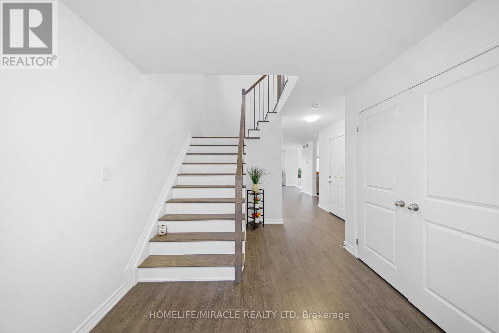56 Brennan Crescent, Loyalist, Ontario  K0H 2H0 - Photo 6 - X12008164