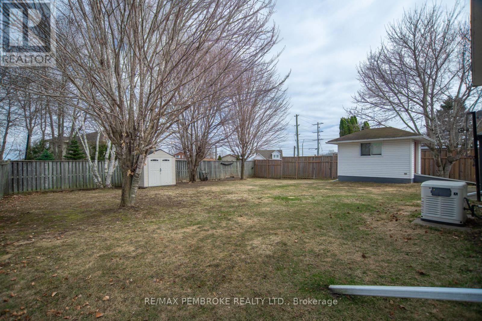 523 O'brien Street, Pembroke, Ontario  K8A 8E6 - Photo 37 - X12112448