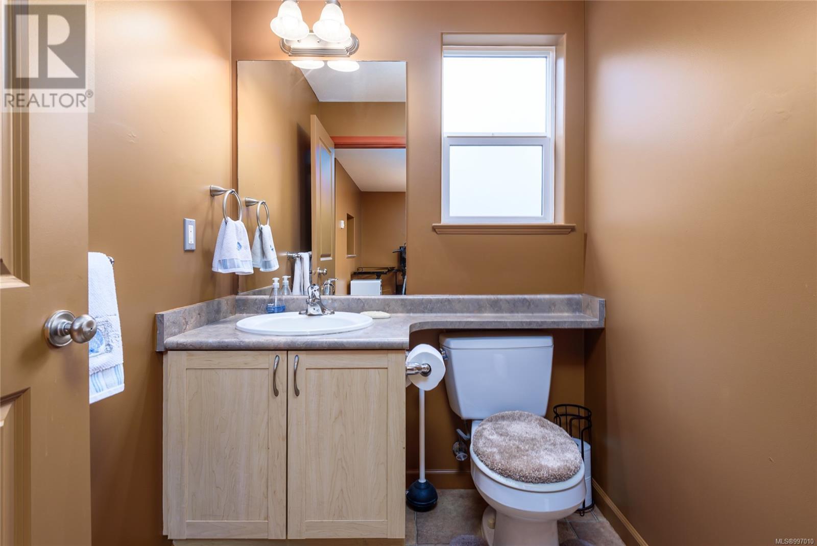 40 2728 1st St, Courtenay, British Columbia  V9N 4A4 - Photo 19 - 997010