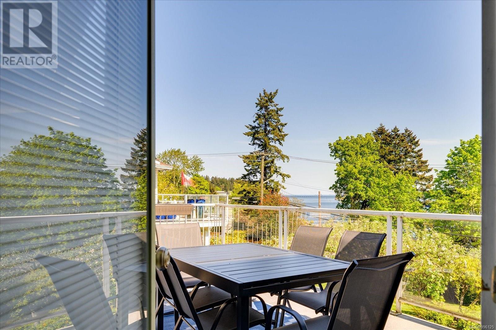Property at 1362 Ivy Lane image 2