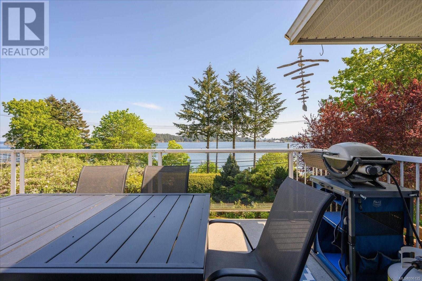 Property at 1362 Ivy Lane image 3