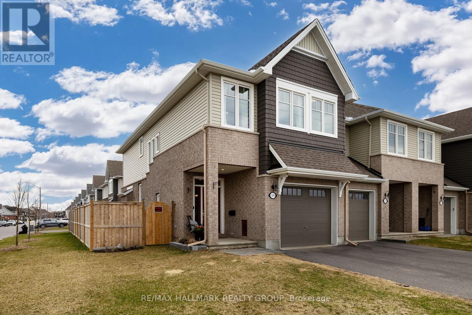 Property at 149 ANGELONIA CRESCENT image 2