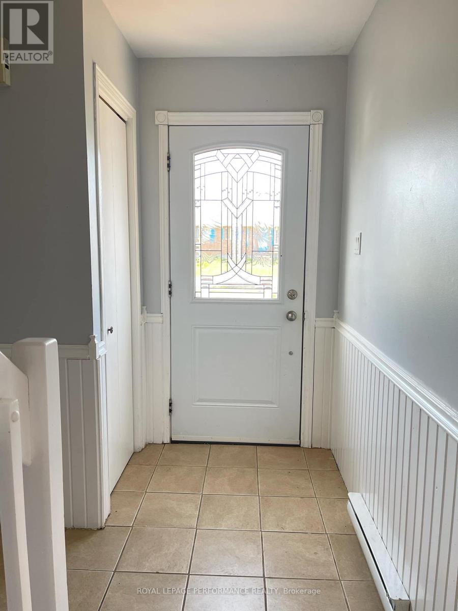 2140 Tollgate Road W, Cornwall, Ontario  K6J 5W7 - Photo 4 - X12112405