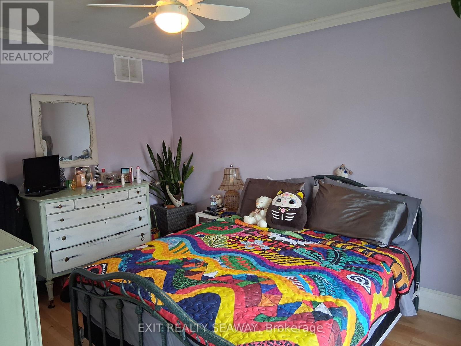 72 John Street, Brockville, Ontario  K6V 5A9 - Photo 14 - X12112461