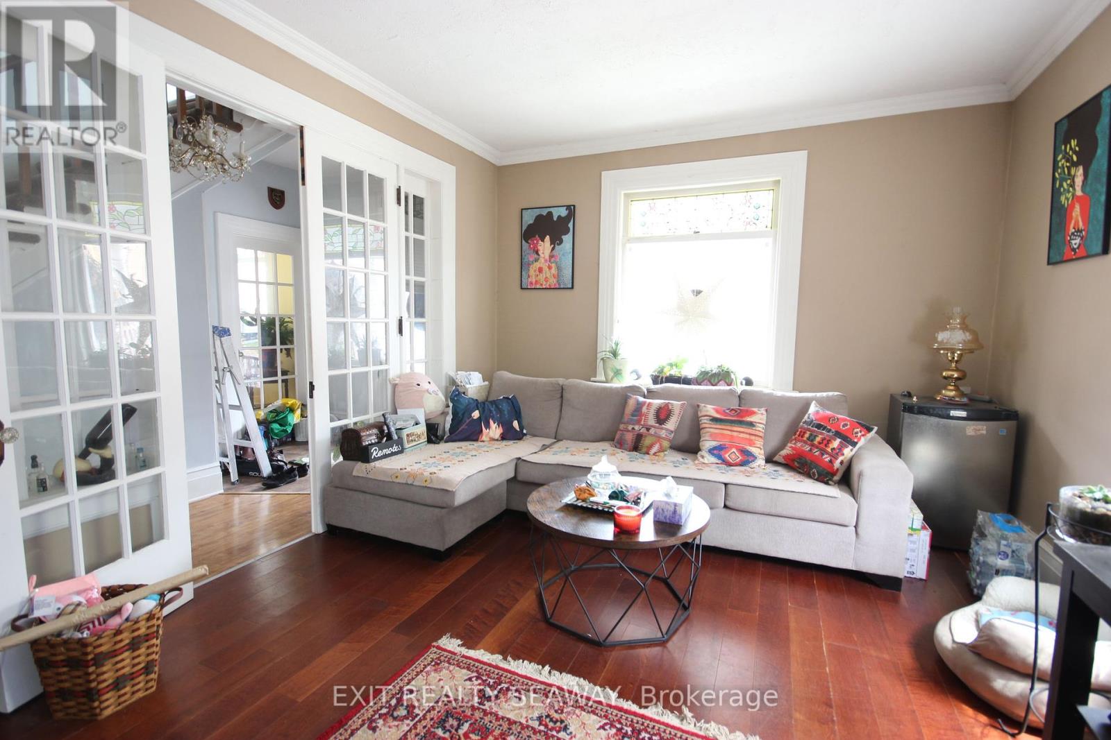 72 John Street, Brockville, Ontario  K6V 5A9 - Photo 7 - X12112461
