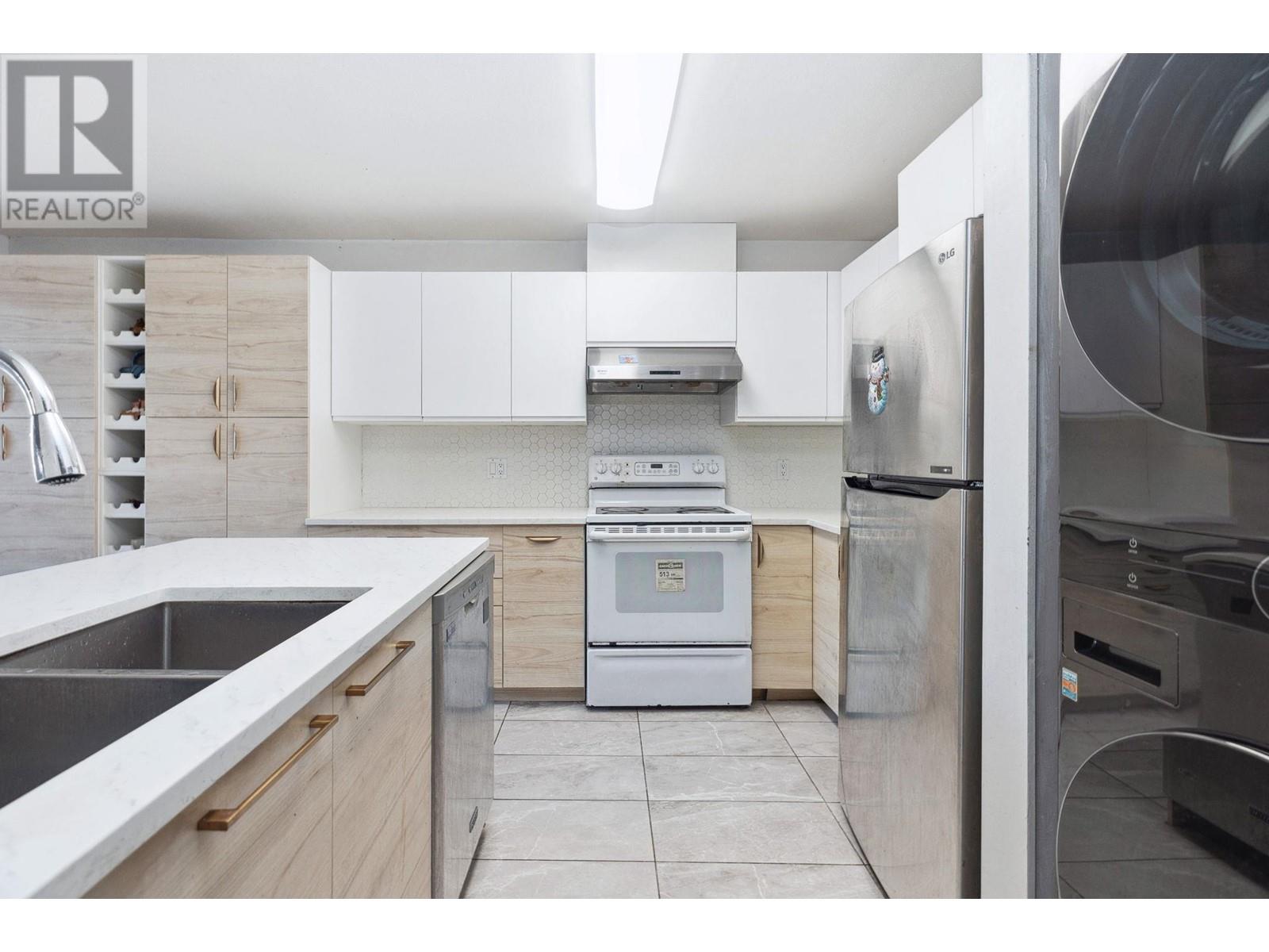 211 2677 E Broadway, Vancouver, British Columbia  V5M 1Y6 - Photo 5 - R2996194