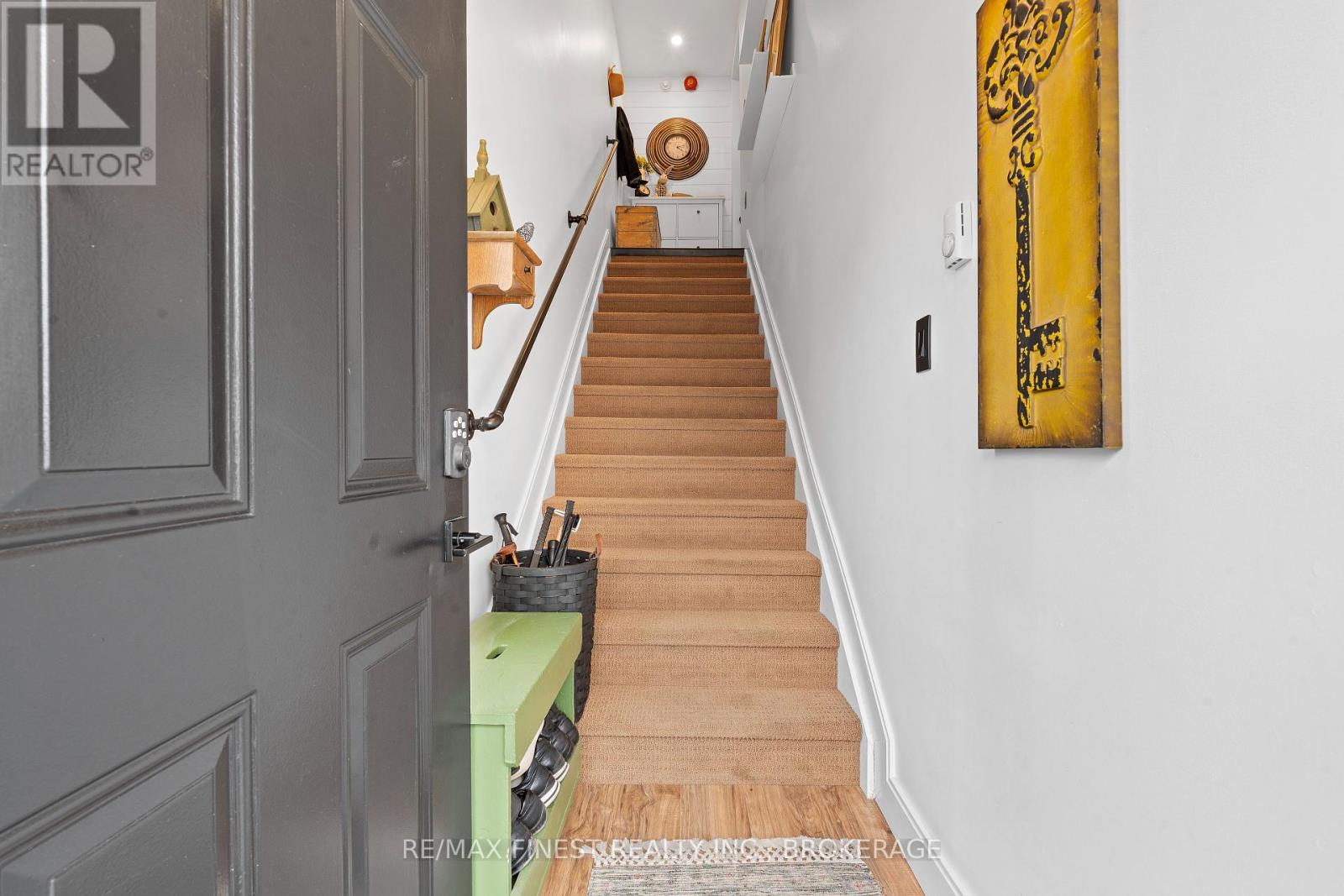 203 - 110 Bayshore Drive, Loyalist, Ontario  K0H 1G0 - Photo 12 - X12094054