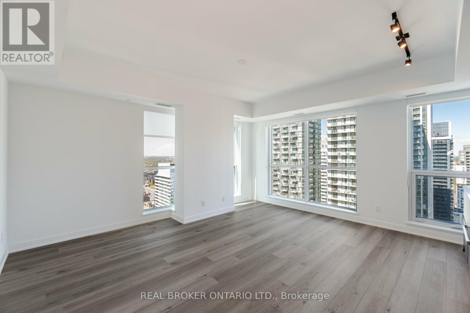 4005 - 327 King Street W, Toronto, Ontario  M5V 0W7 - Photo 8 - C12112465