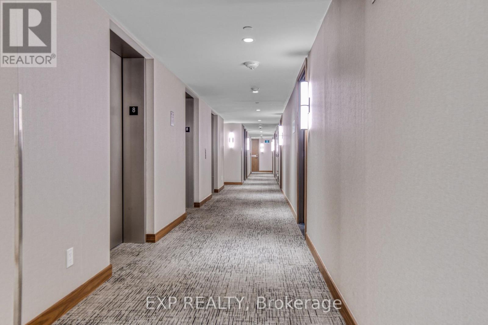811 - 19 Bathurst Street, Toronto, Ontario  M5V 0N2 - Photo 2 - C12112483