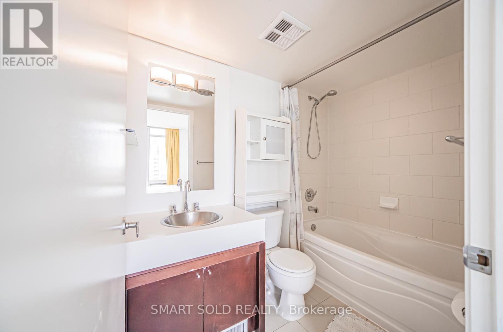2710 - 81 Navy Wharf Court, Toronto (Waterfront Communities), Ontario  M5V 3S2 - Photo 19 - C12112536