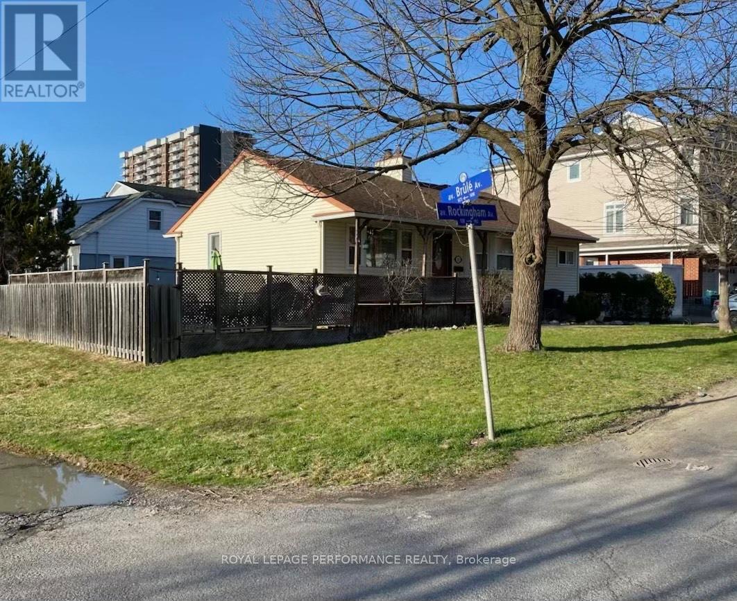 1125 Rockingham Avenue, Ottawa, Ontario  K1H 8A4 - Photo 2 - X12112150