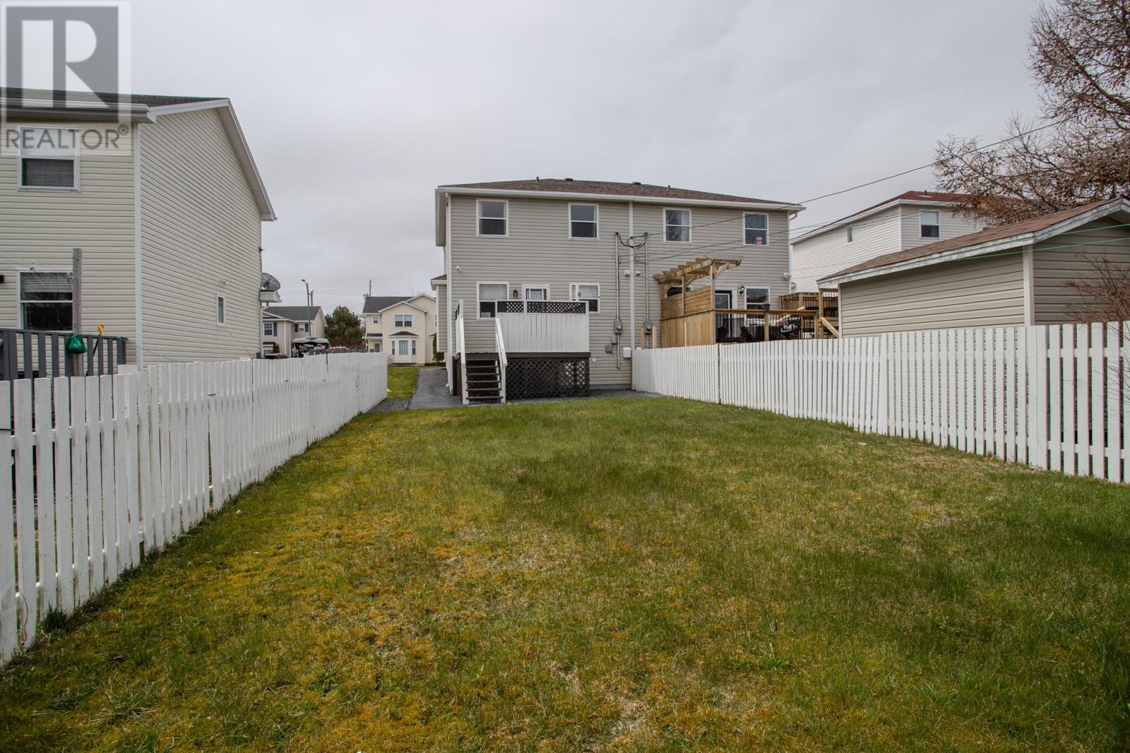 Property at 39 Laumann Place image 3