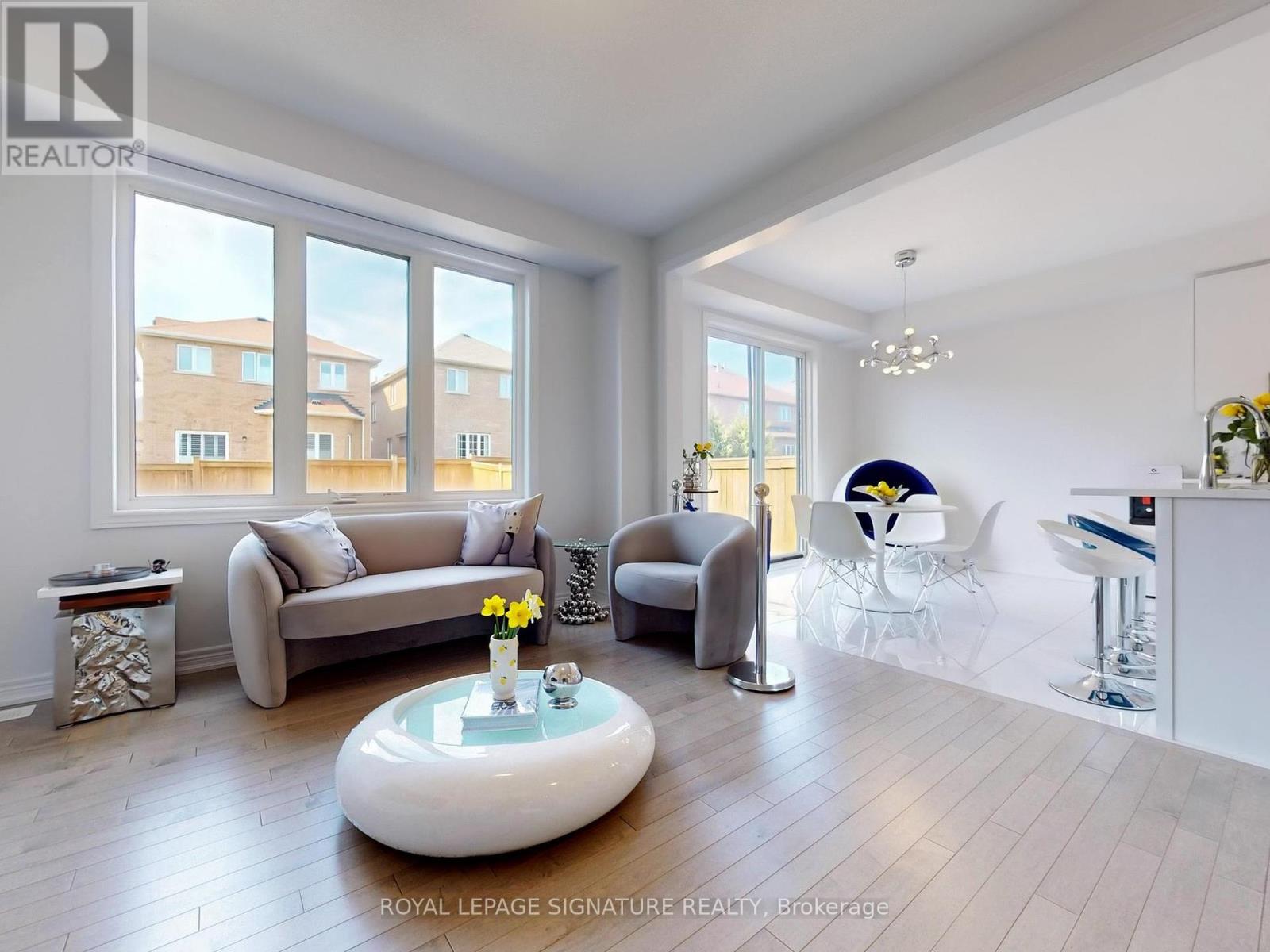 Property at 307 BUSATO DRIVE image 5