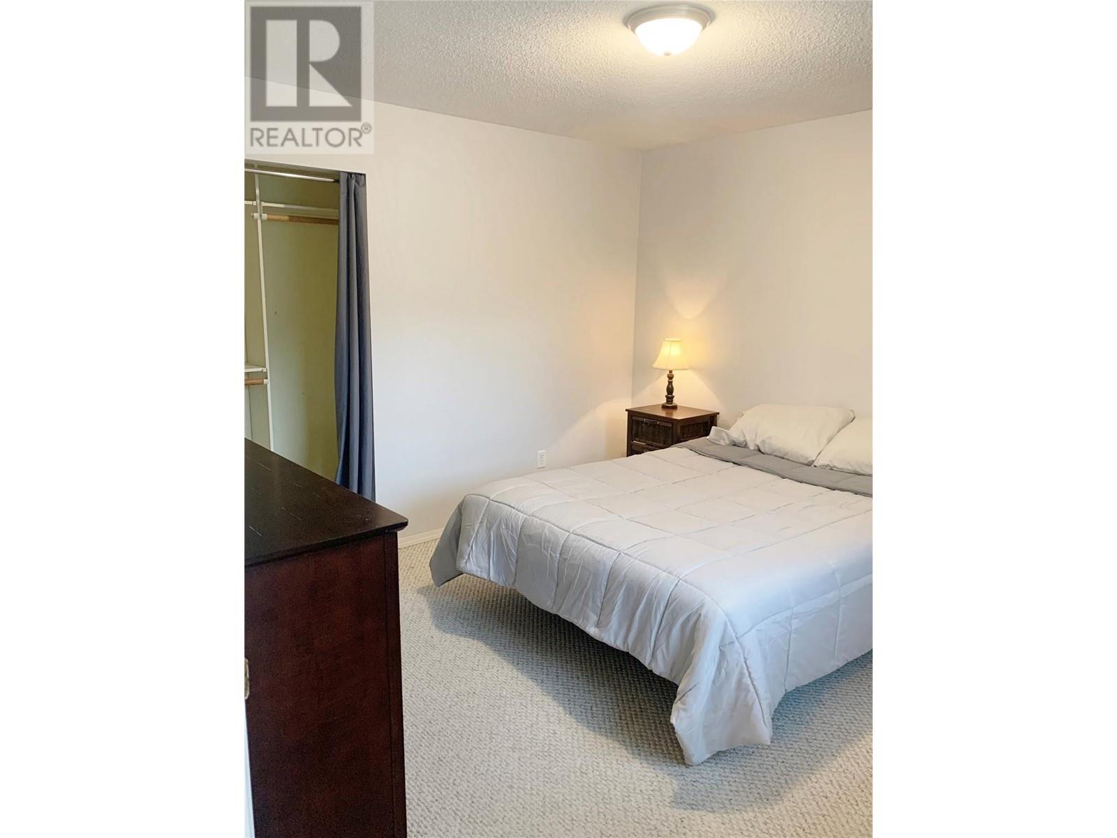 717 Victoria Road, Revelstoke, British Columbia  V0E 2S0 - Photo 11 - 10345498