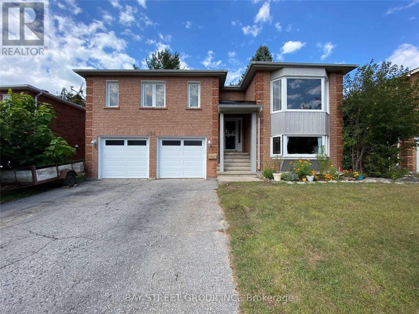 Upper - 86 Browning Trail, Barrie, Ontario  L4N 6J5 - Photo 1 - S12112391