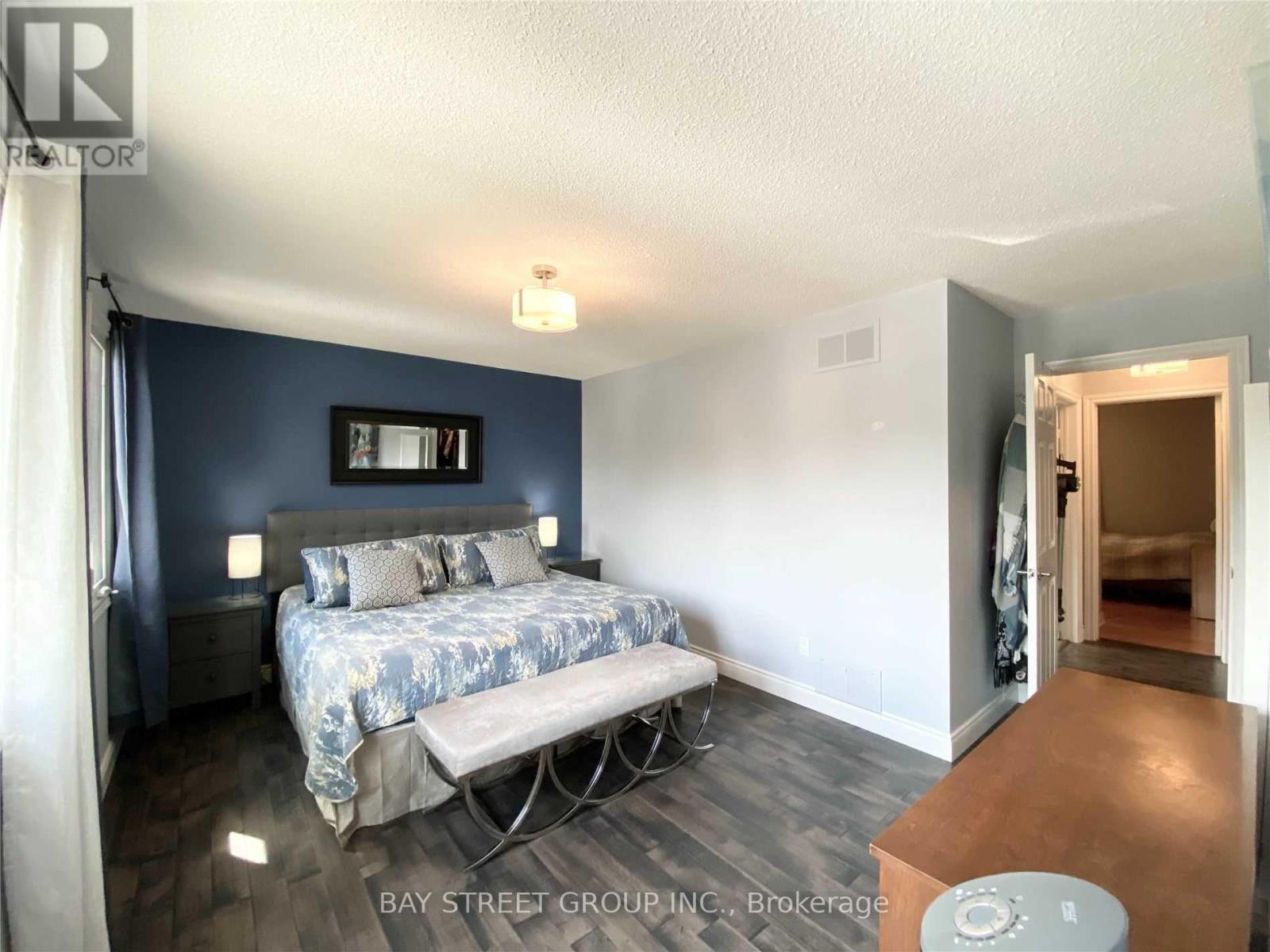 Upper - 86 Browning Trail, Barrie, Ontario  L4N 6J5 - Photo 10 - S12112391