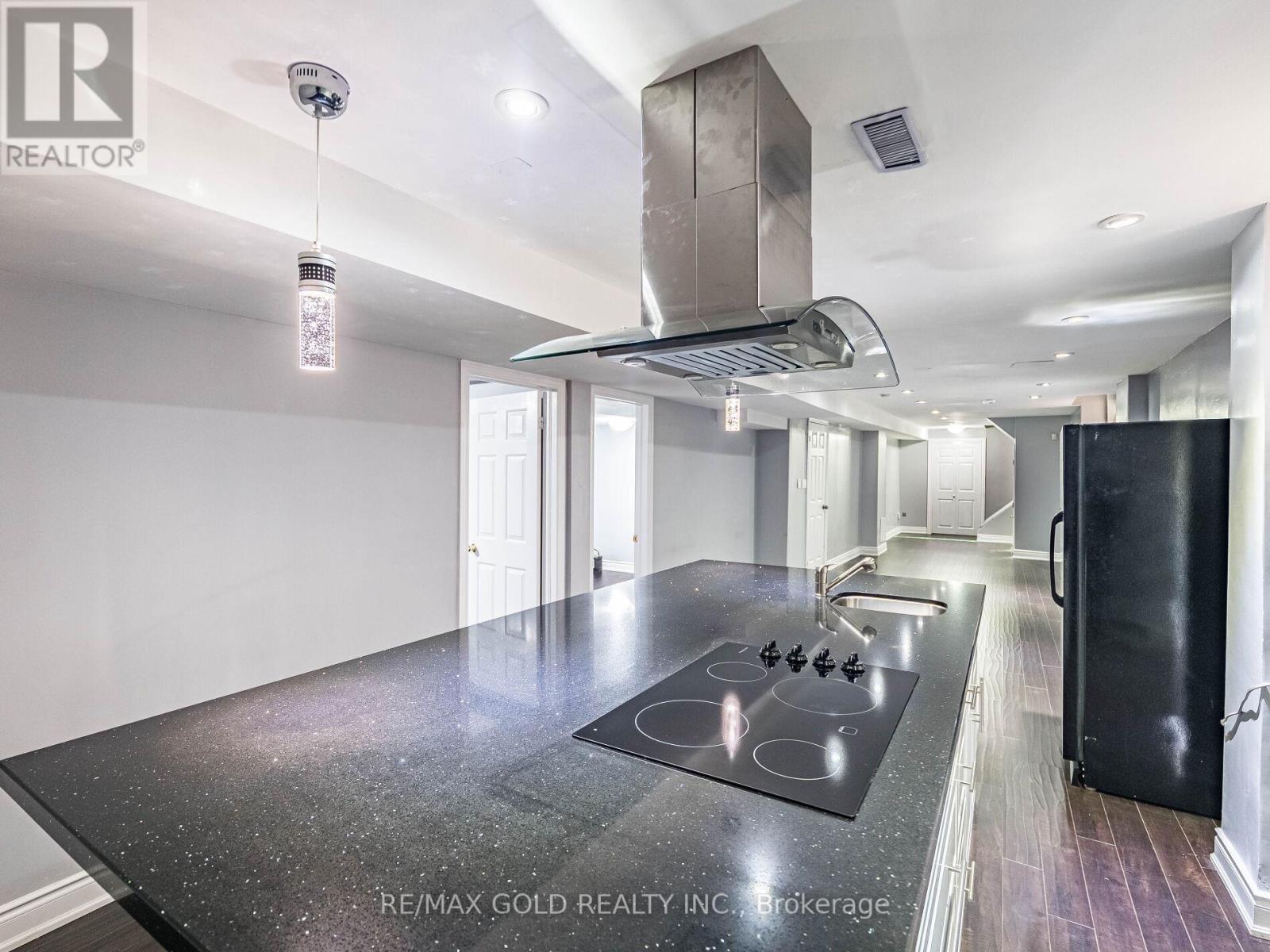 181 Brisdale Drive, Brampton, Ontario  L7A 2Y8 - Photo 36 - W12095271