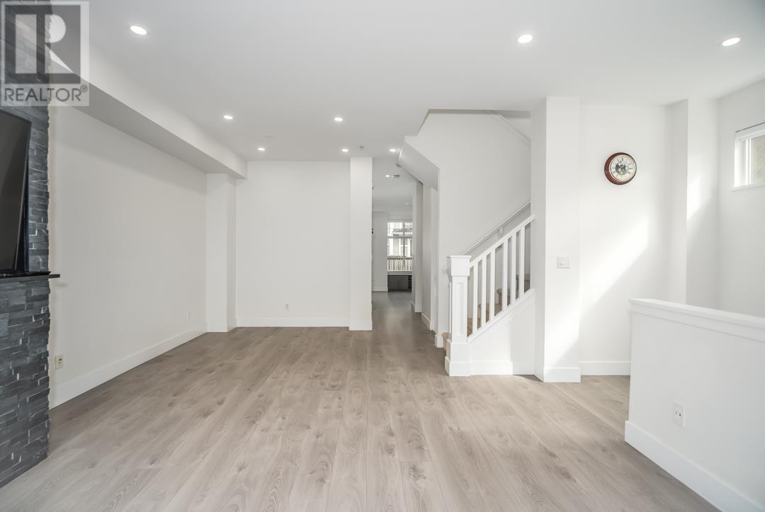 961 W 59th Avenue, Vancouver, British Columbia  V6P 1X8 - Photo 8 - R2995501