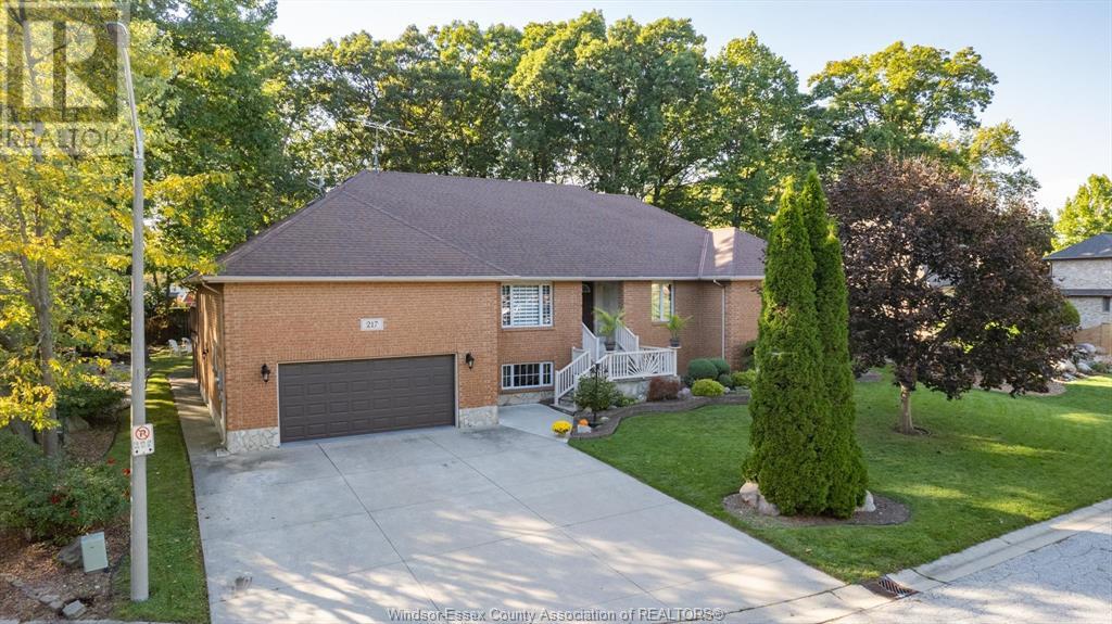 217 Woodland Drive, Harrow, Ontario  N0R 1G0 - Photo 3 - 25010675
