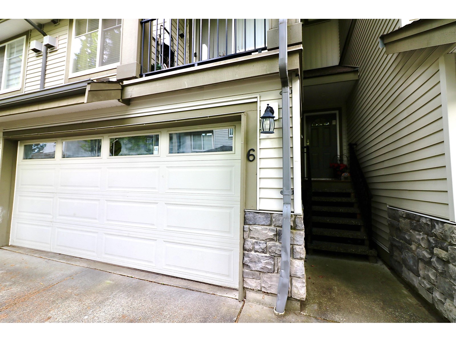 6 14453 72 Avenue, Surrey, British Columbia  V3S 2E6 - Photo 2 - R2995879