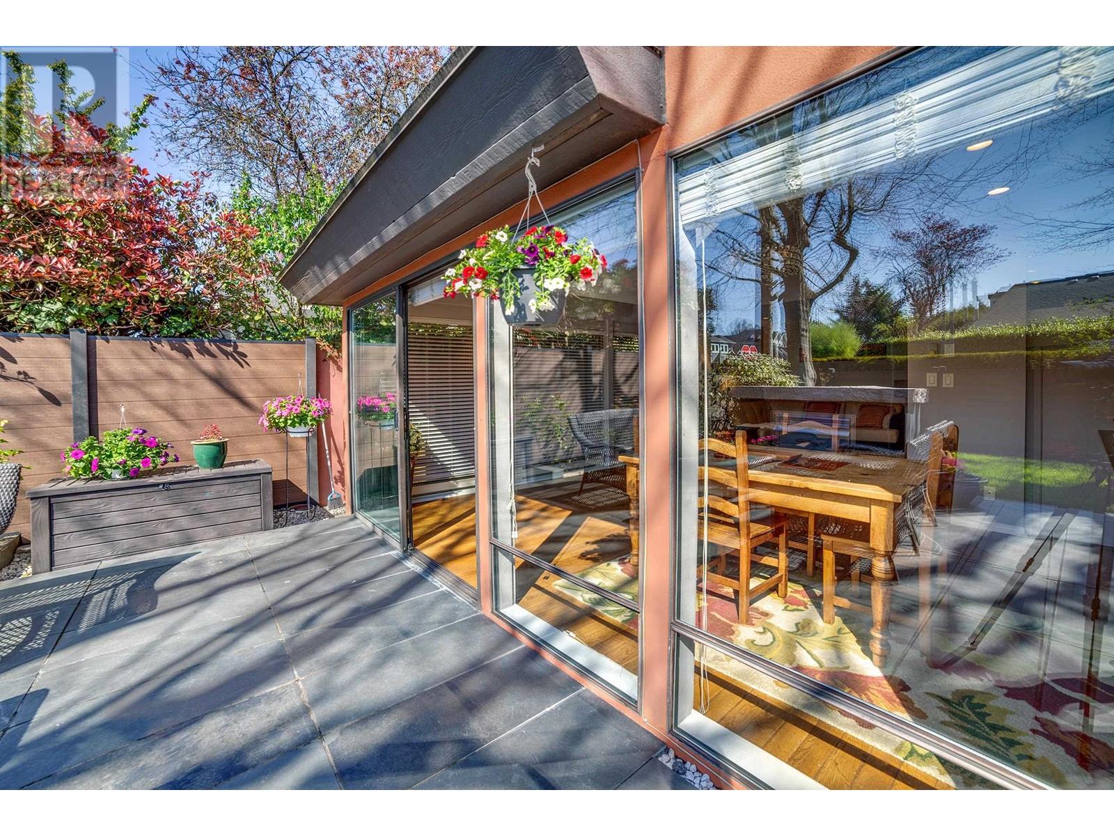 Property at 1304 MAPLE STREET image 5