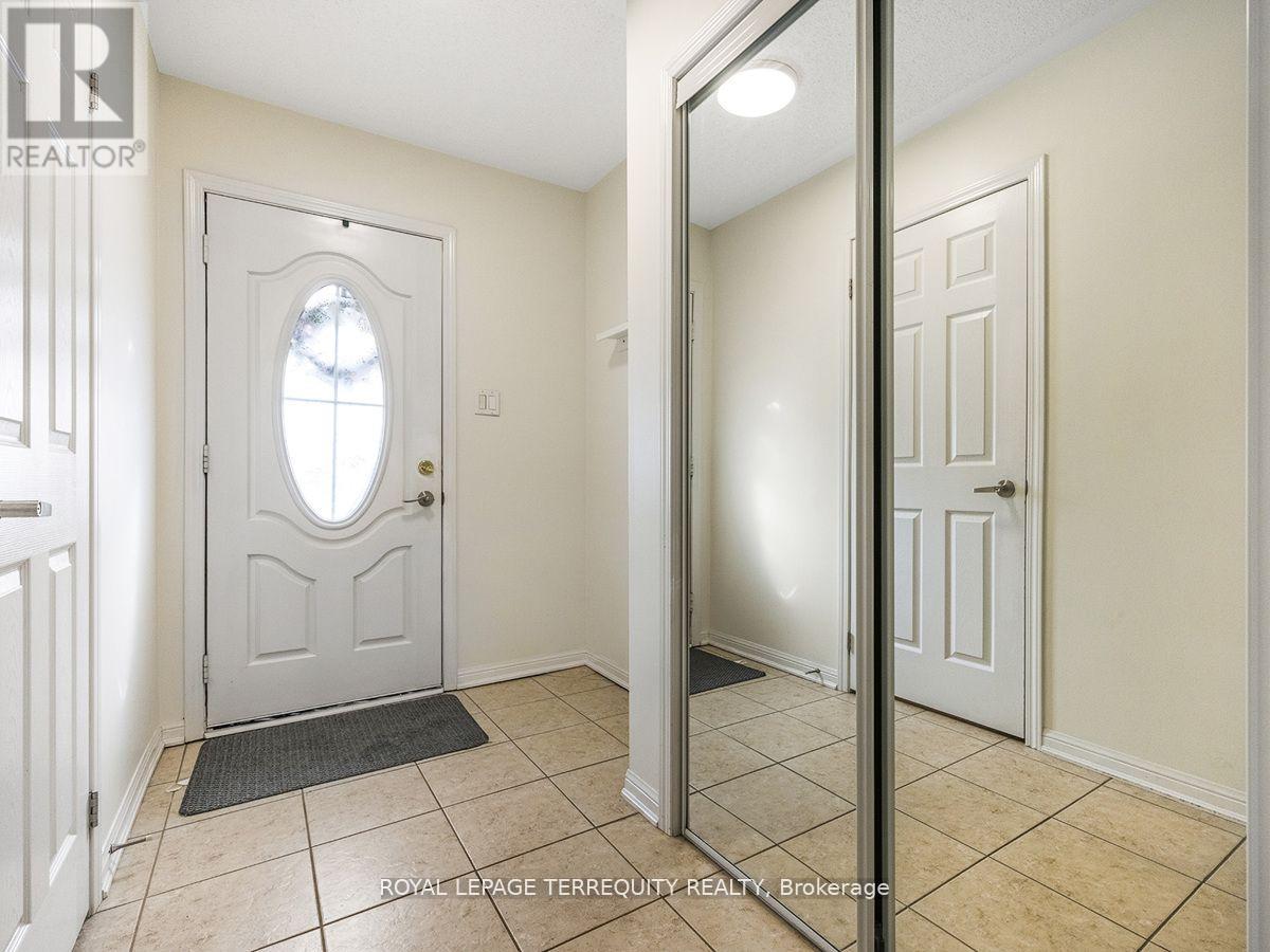 Property at 471 DALHOUSIE GATE image 2