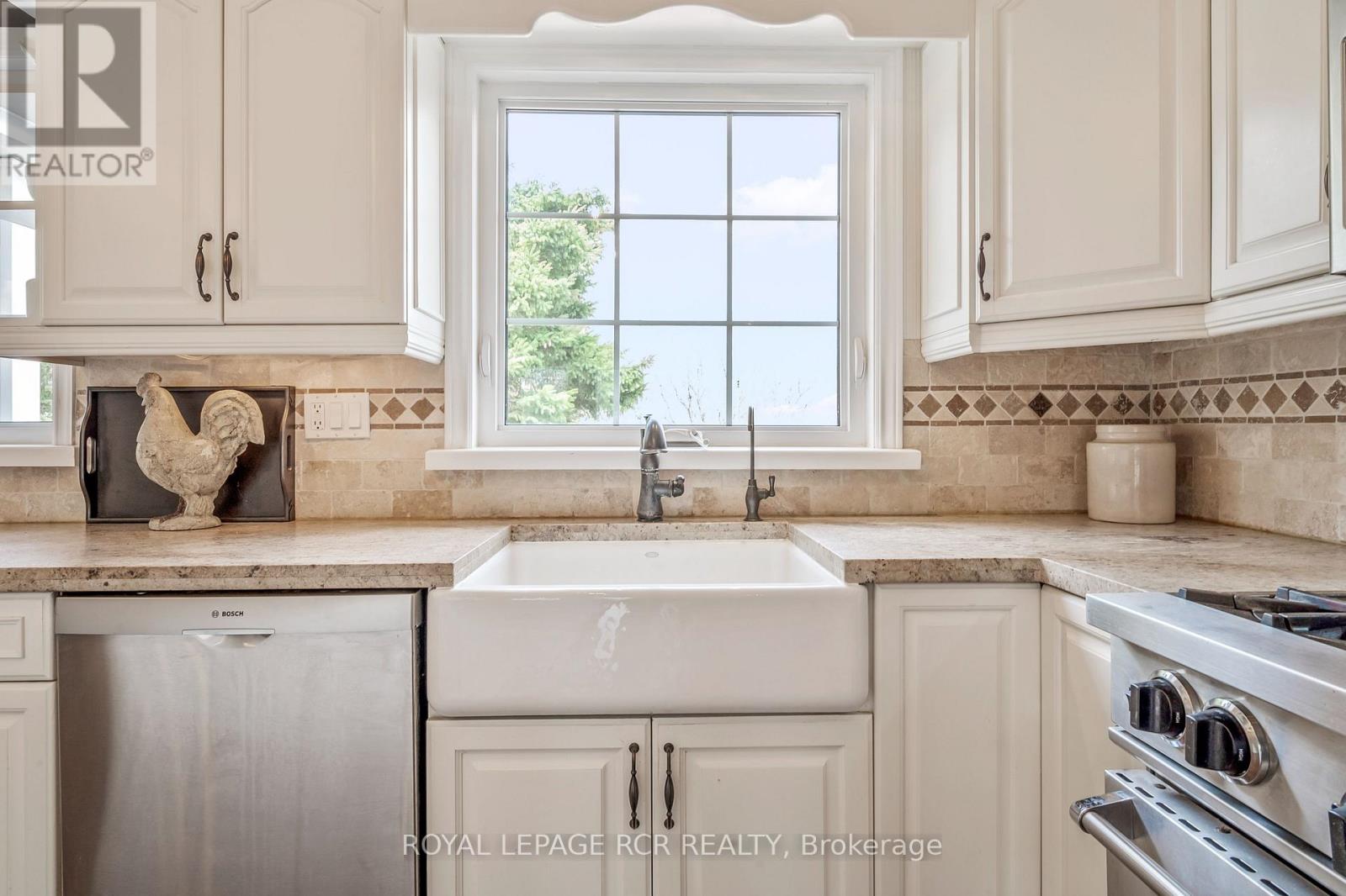17 King Street, Caledon, Ontario  L7K 0C5 - Photo 8 - W12112395