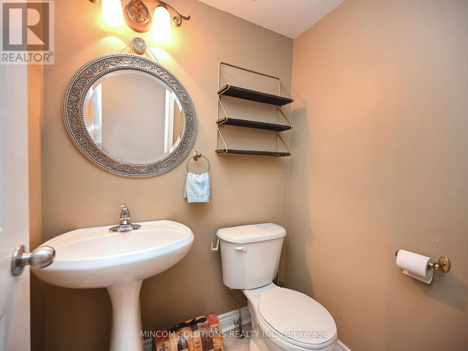 7178 Black Walnut Trail, Mississauga, Ontario  L5N 7N5 - Photo 17 - W12112478