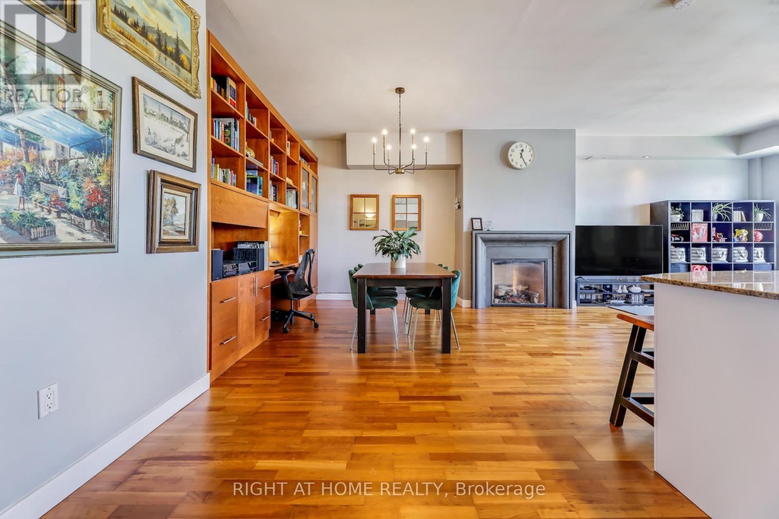 504 - 1 St Johns Road, Toronto, Ontario  M6P 1T7 - Photo 20 - W12112489