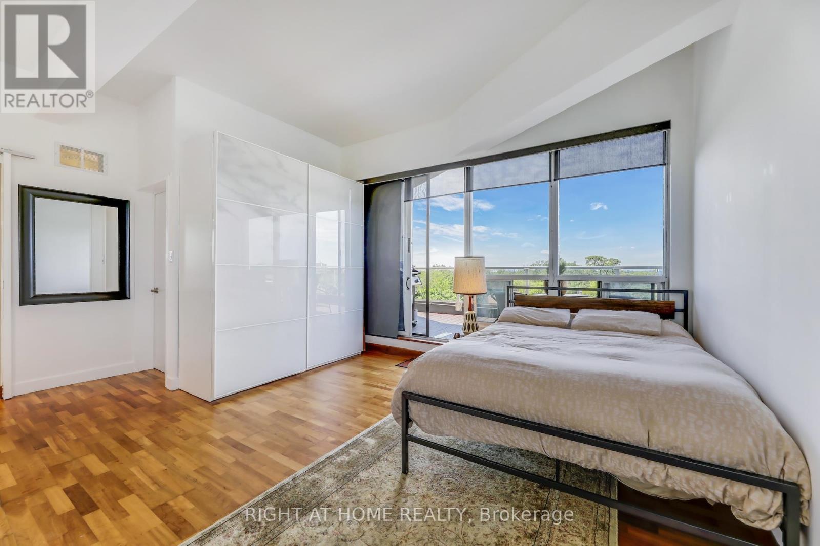 504 - 1 St Johns Road, Toronto, Ontario  M6P 1T7 - Photo 41 - W12112489