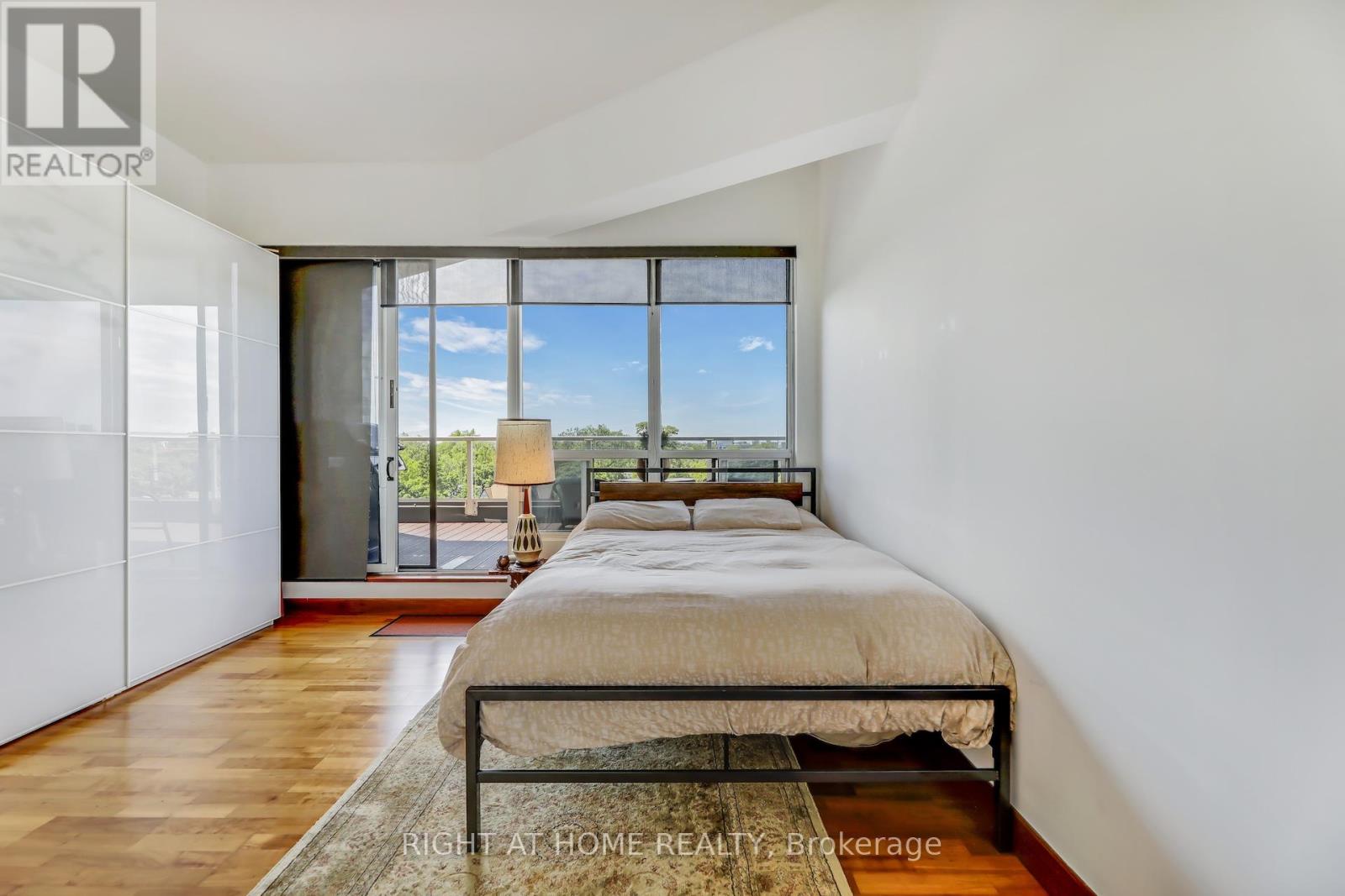 504 - 1 St Johns Road, Toronto, Ontario  M6P 1T7 - Photo 42 - W12112489
