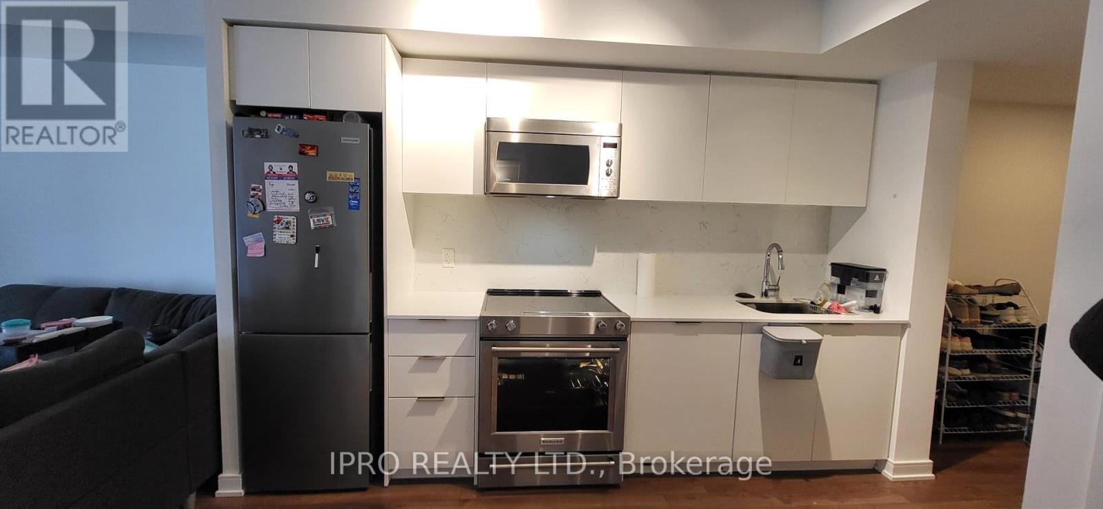 Property at 314 - 30 SAMUEL WOOD WAY image 4