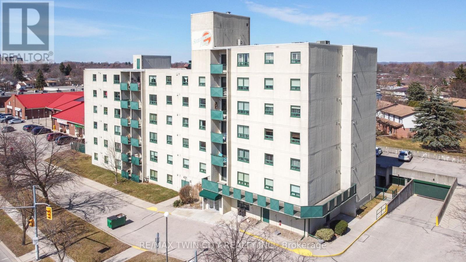 506 - 421 Fairview Drive, Brantford, Ontario  N3R 7M3 - Photo 1 - X12112451
