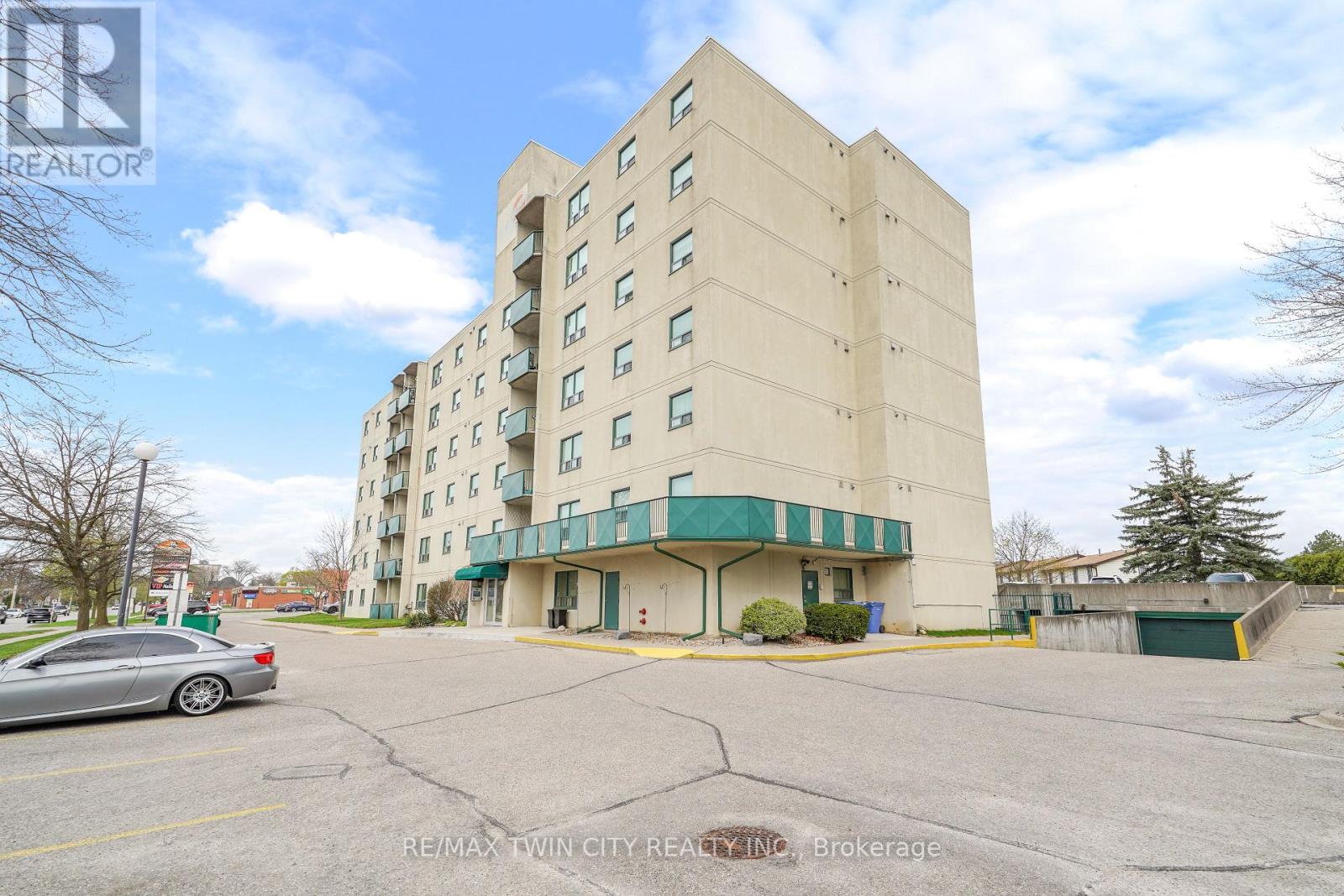 506 - 421 Fairview Drive, Brantford, Ontario  N3R 7M3 - Photo 2 - X12112451