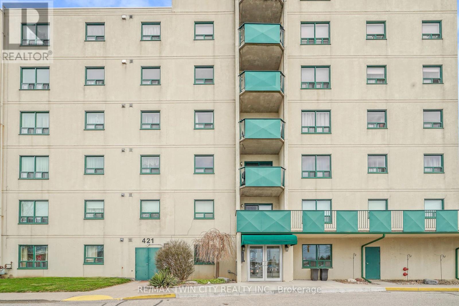 506 - 421 Fairview Drive, Brantford, Ontario  N3R 7M3 - Photo 3 - X12112451