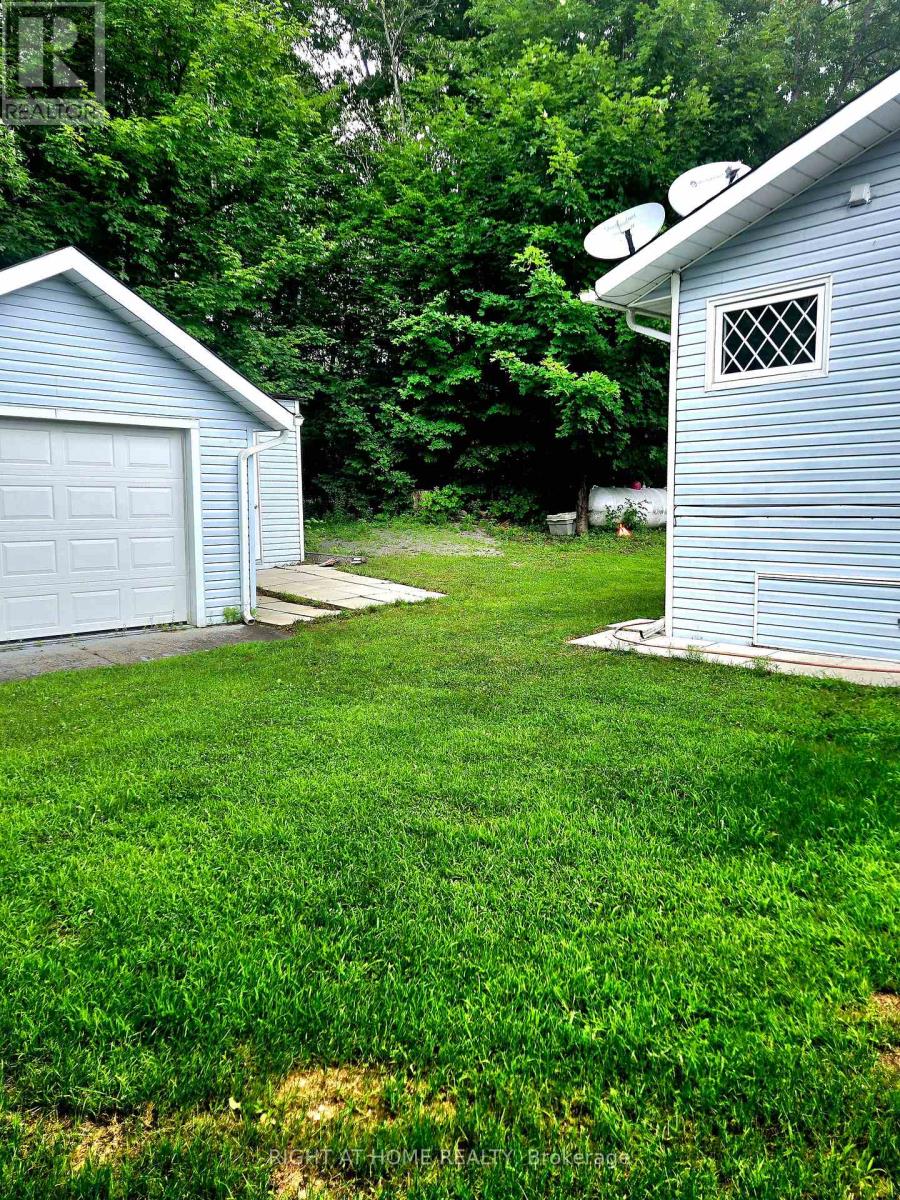 40 - 1043 Lobo Drive E, Minden Hills, Ontario  K0M 2K0 - Photo 20 - X12112466