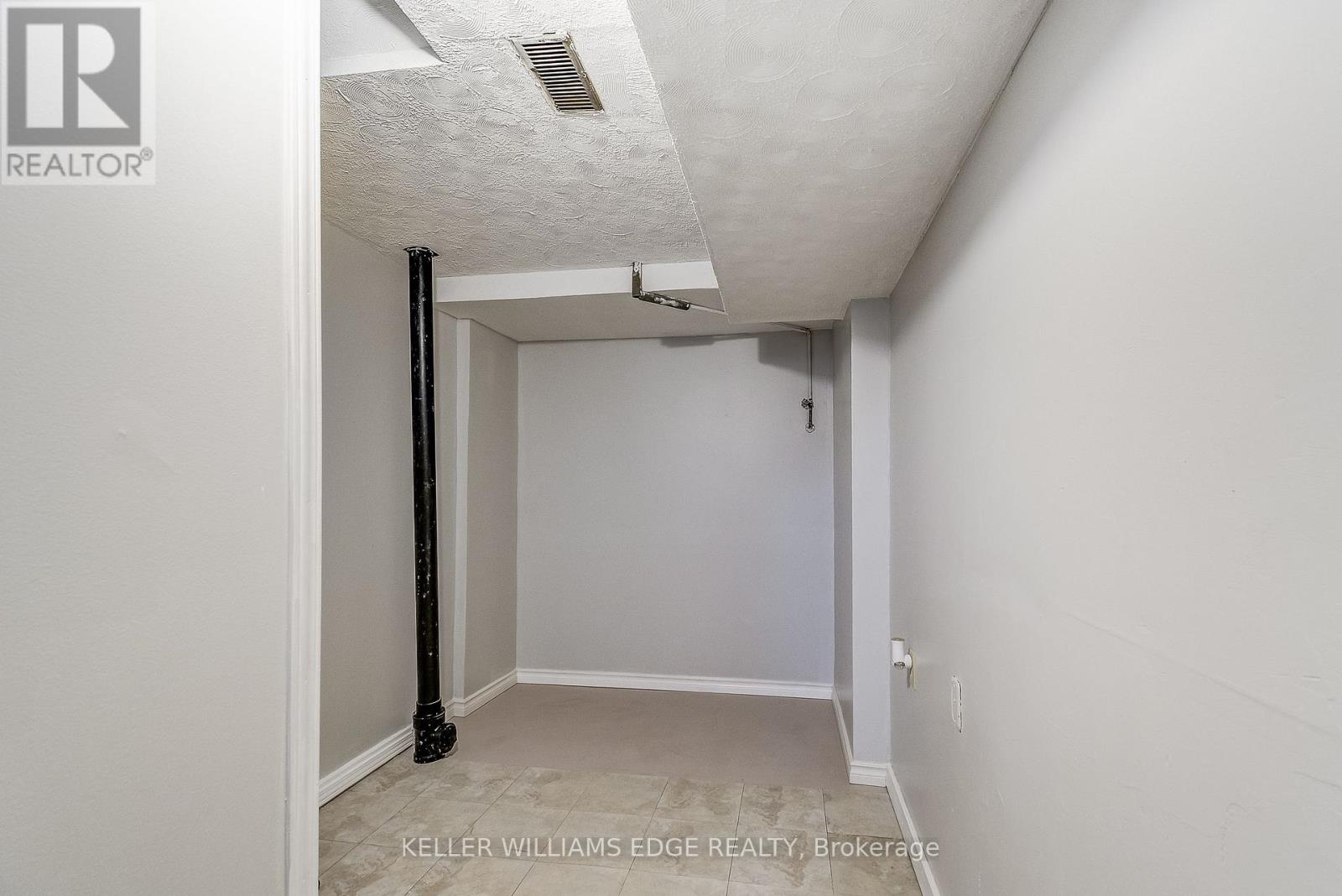 3 - 1355 Upper Gage Avenue, Hamilton, Ontario  L8W 1Y2 - Photo 25 - X12112550
