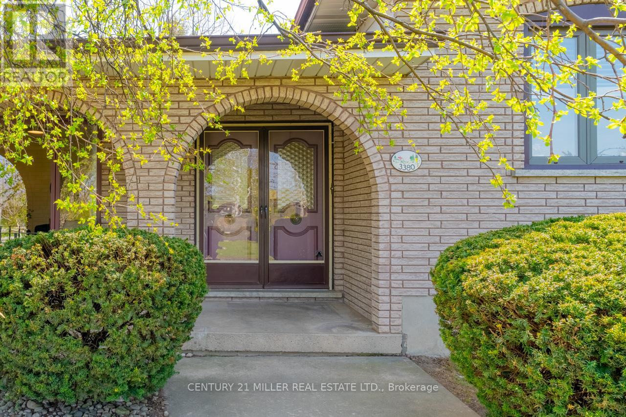 Property at 3380 SECOND AVENUE image 3